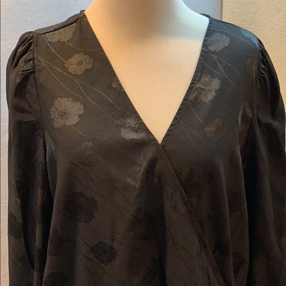 Floral Black Blouse - Picture 2 of 12